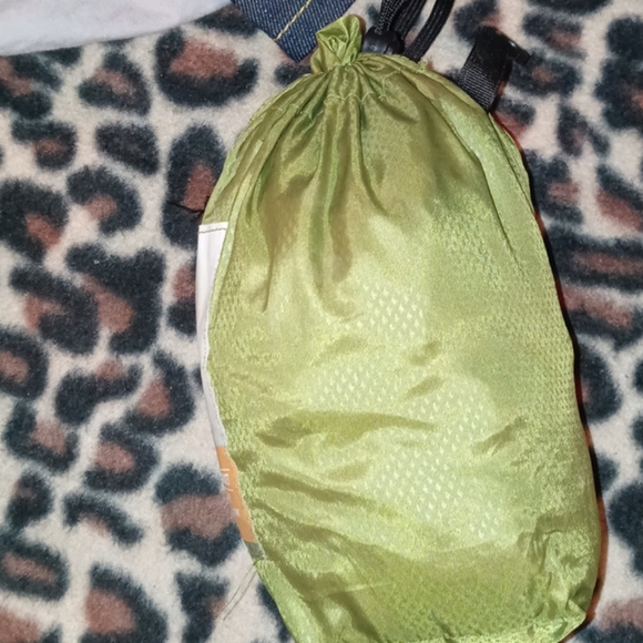 Poncho - Picture 2 of 4